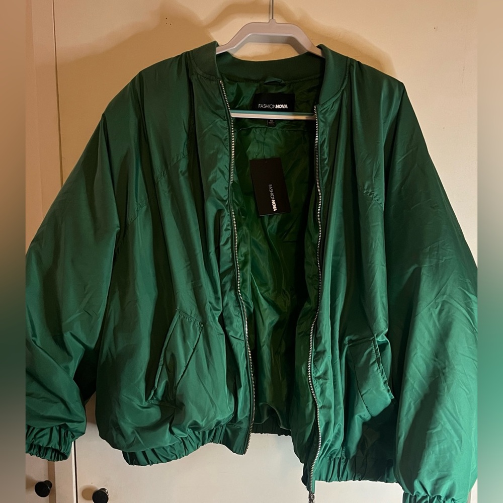 Super Puffy Kelly Green Bomber Jacket with Pockets (Runs Big)